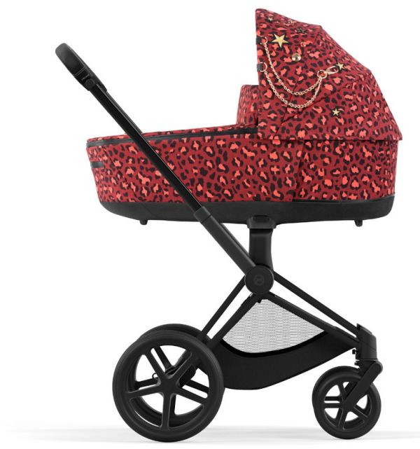 Cybex&#x20;Priam&#x20;4.0&#x20;Rockstar&#x20;by&#x20;Alec&#x20;Voelkel&#x20;-&#x20;rama&#x20;ze&#x20;stela&#x017C;em&#x20;siedziska&#x20;i&#x20;z&#x20;gondol&#x0105;&#x20;Lux&#x20;w&#x20;mamaija