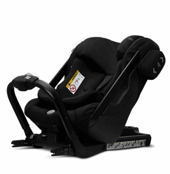 Axkid,&#x20;One&#x20;&#x2B;&#x20;i-Size&#x20;-&#x20;fotelik&#x20;samochodowy&#x20;0-7&#x20;lat,&#x20;40-125&#x20;cm&#x20;w&#x20;mamaija