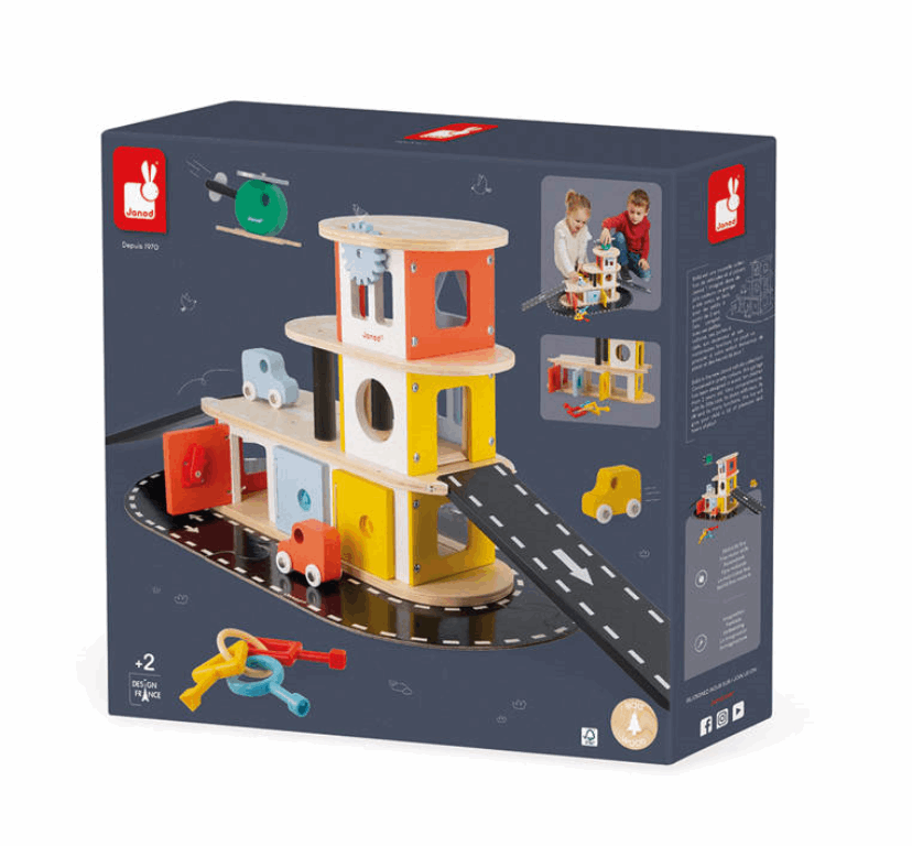 Janod&#x20;Drewniany&#x20;gara&#x017C;&#x20;pi&#x0119;trowy&#x20;z&#x20;4&#x20;akcesoriami&#x20;Bolid&#x20;2&#x2B;&#x20;-&#x20;04636&#x20;w&#x20;mamaija