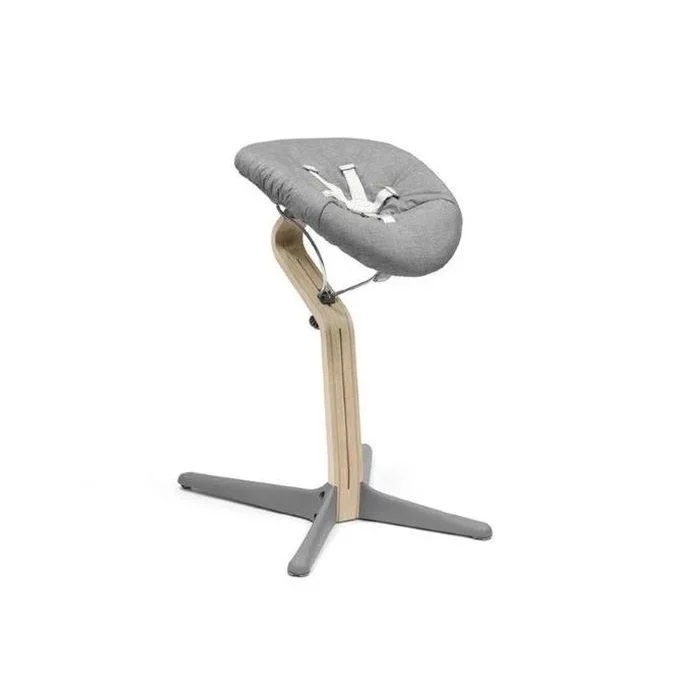 Stokke&#x20;Nomi&#x20;&#x2B;&#x20;Newborn&#x20;Set&#x20;-&#x20;komfortowe&#x20;krzese&#x0142;ko&#x20;&#x2B;&#x20;zestaw&#x20;dla&#x20;noworodka&#x20;&#x20;w&#x20;mama&#x20;i&#x20;ja