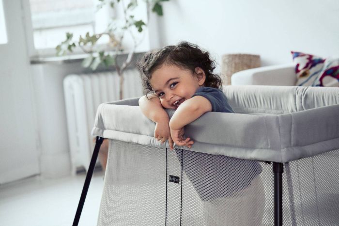 Babybjorn Light - łóżeczko podróżne dla dzieci komfort i bezpieczeństwo
