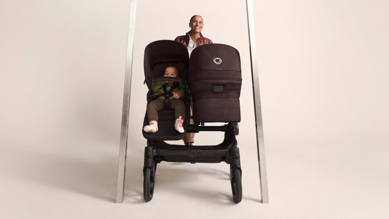 Bugaboo Donkey 6 Duo - wózek głęboko-spacerowy dla dwójki dzieci w różnym wieku mieszczący się w drzwiach