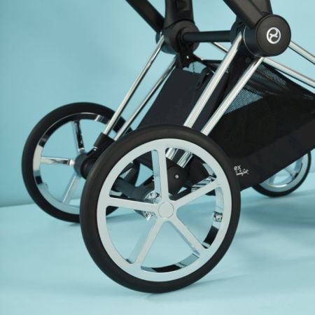 Cybex Priam Car by Jeremy Scott - wózek spacerowy z amortyzowanymi kołami