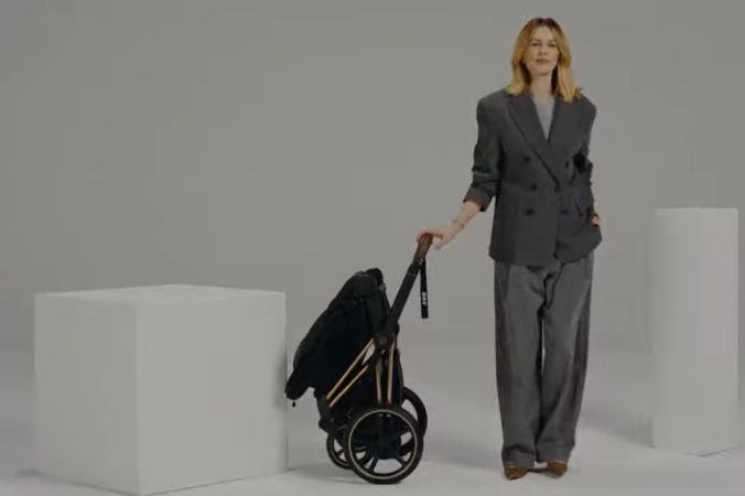 Cybex e-Priam 5.0 Style - elektryczny wózek głęboko-spacerowy 2w1 ze składaną gondolą