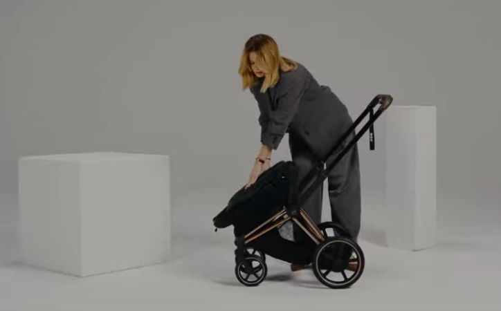 Cybex e-Priam 5.0 Comfort - wózek głęboko-spacerowy 2w1 ze składaną gondolą Lux