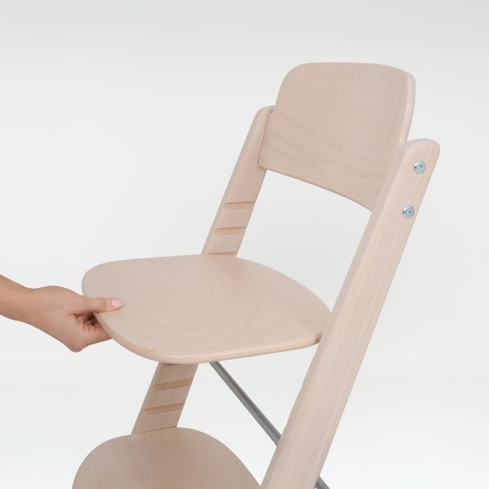 Drewno bukowe i detale krzesełka Cybex Iris 3w1