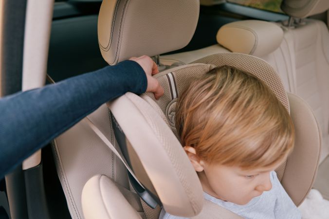 Cybex Pallas G3 - fotelik dla dzieci 76-150 cm z innowacyjnym odchylanym zagłówkiem