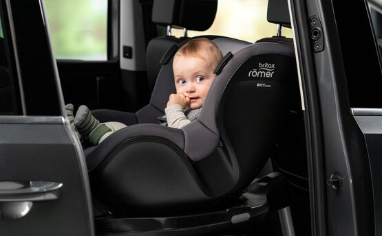 Britax Romer, Dualfix iSensefotelik samochodowy dla dzieci od 61 do 105 cm wzrostu
