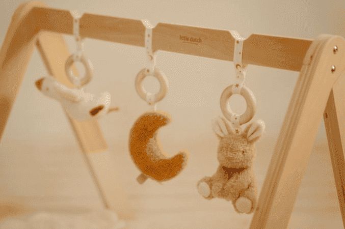 Little Dutch Drewniany pałąk interaktywny Newborn Naturals