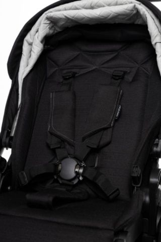 Muuvo Quick SE 2 - stylowy wózek spacerowy z torbą i wygodnym siedziskiem
