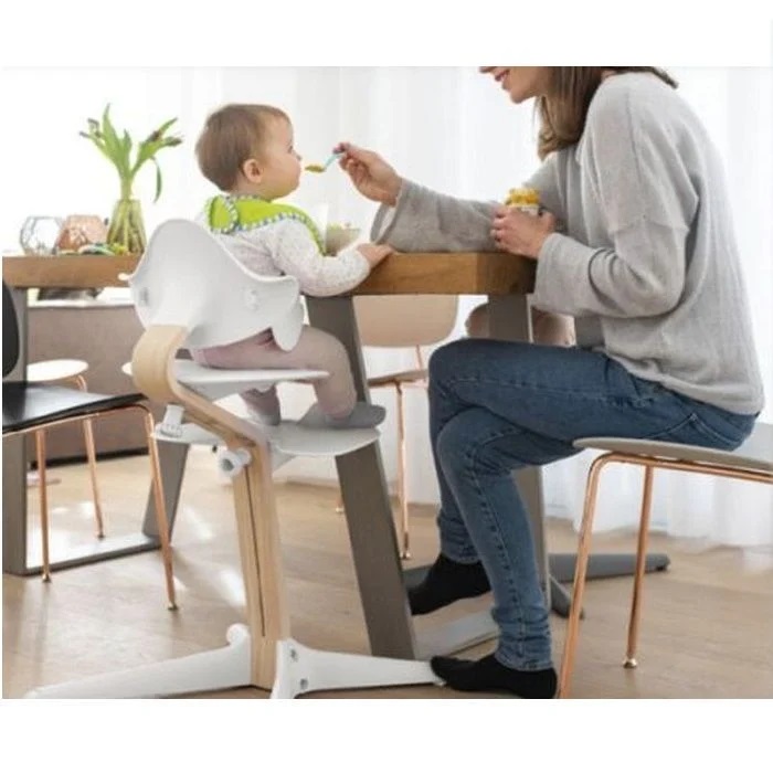 Stokke Nomi + Newborn Set - krzesełko + zestaw dla noworodka w mama i ja