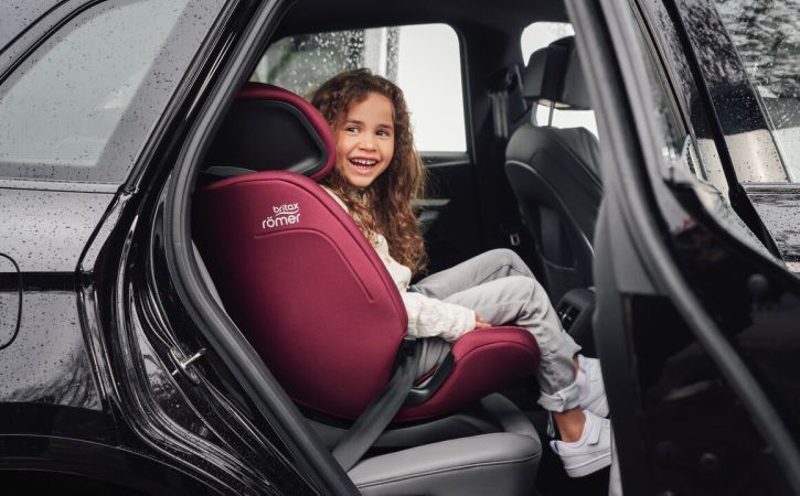 Britax Romer Evolvafix - fotelik dla dzieci 76-150 cm, do 12 roku życia