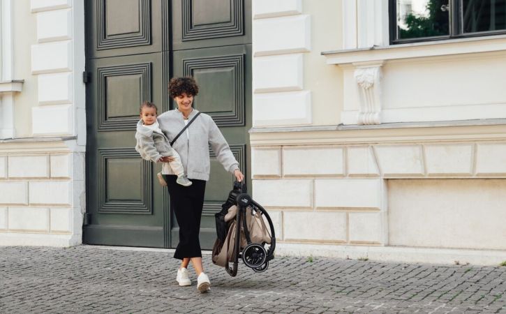 Britax Romer Rio - kompaktowy wózek głęboko-spacerowy 2w1 łatwy do przenoszenia