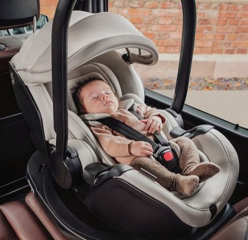 Britax Romer Baby-Safe Pro obrotowy fotelik samochodowy