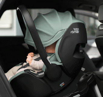 Britax Romer Baby-Safe 5Z - fotelik samochodowy dla dzieci od urodzenia do 85 cm wzrostu z bazą Flex Base 5Z z regulacją kąta nachylenia