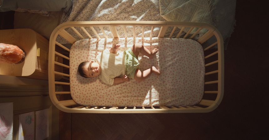 Stokke Nighti 3w1 - komfortowe łóżeczko dziecięce z możliwością przekształcenia