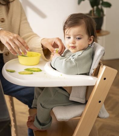 Krzesełko Stokke Tripp Trapp z zestawem Baby Set i tacką