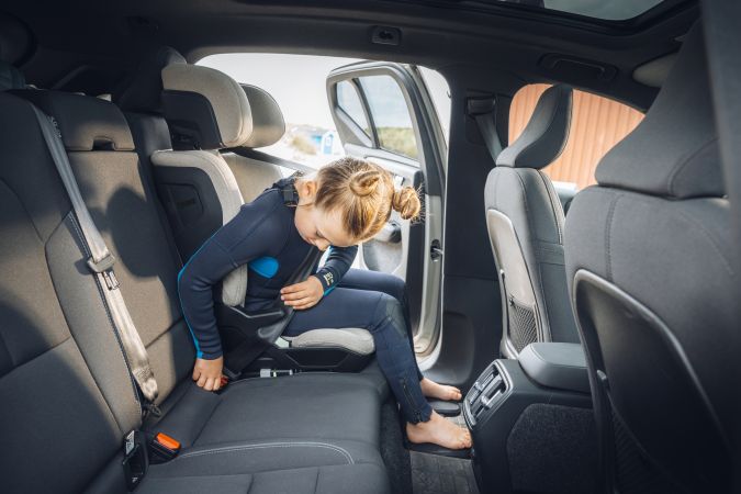 Thule Palm - dziecięcy fotelik samochodowy dla dzieci 100-150 cm