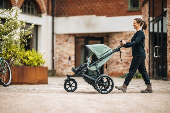 Thule Urban Glide 3 - trójkołowy wózek biegowy z hamulcem ręcznym