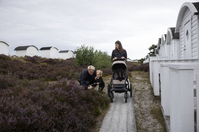 Thule Urban Glide 4-wheel - wózek spacerowy z pompowanymi oponami