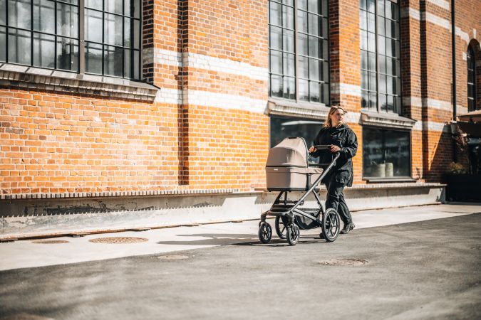Thule Urban Glide 4-wheel - wózek z możliwością zamontowania gondoli