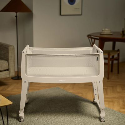 Konstrukcja SnuzPod Studio z regulacją wysokości i kółkami